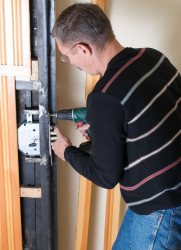 Installation de serrure haute sécurité